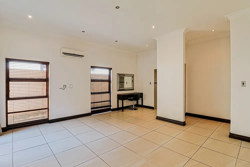 South Africa, North West, Pecanwood Estate, Woodlands Circle, 33