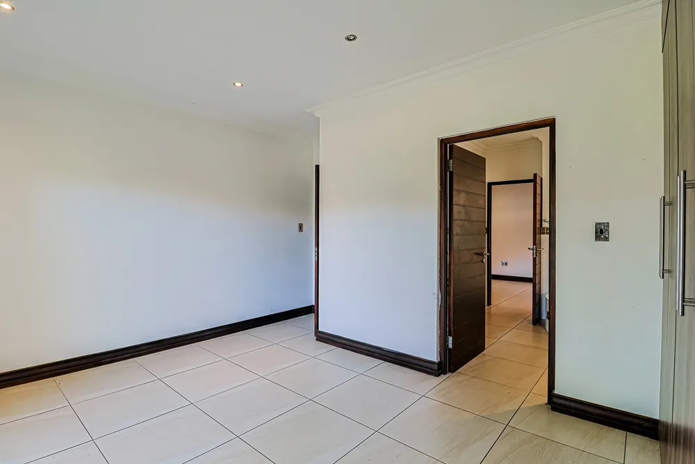 South Africa, North West, Pecanwood Estate, Woodlands Circle, 33