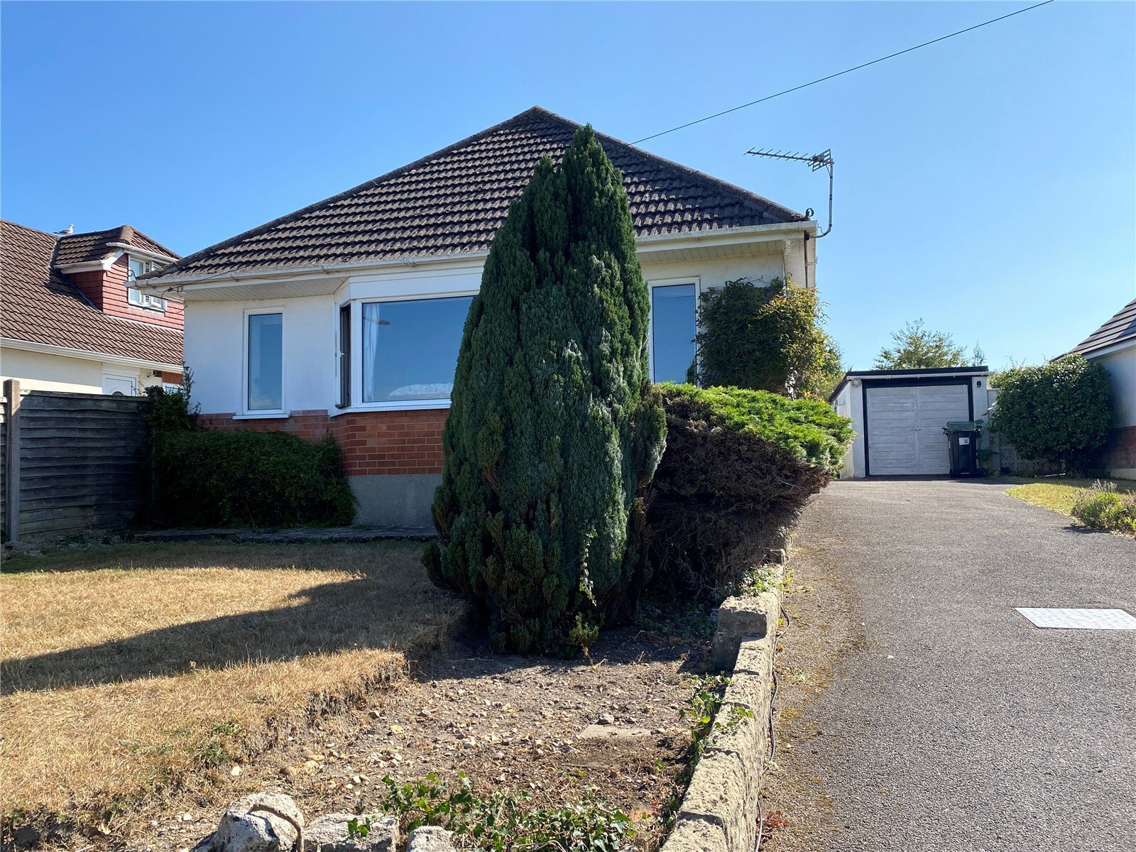 Green Lane, Ensbury Park, Bournemouth, Dorset, BH10 Image 17