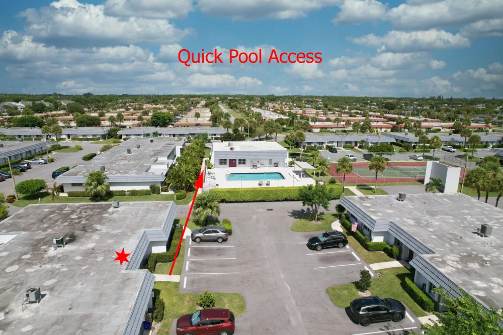 2886 Fernley Dr E, West Palm Beach, FL 33415