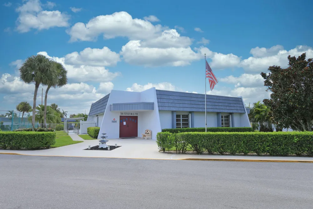 2886 Fernley Dr E, West Palm Beach, FL 33415