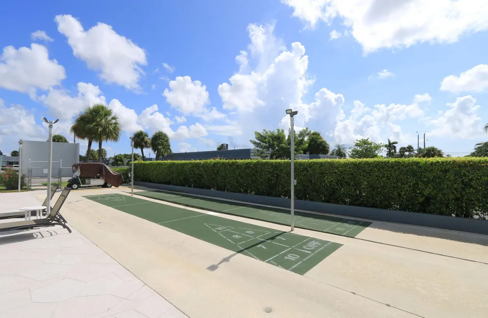 2886 Fernley Dr E, West Palm Beach, FL 33415