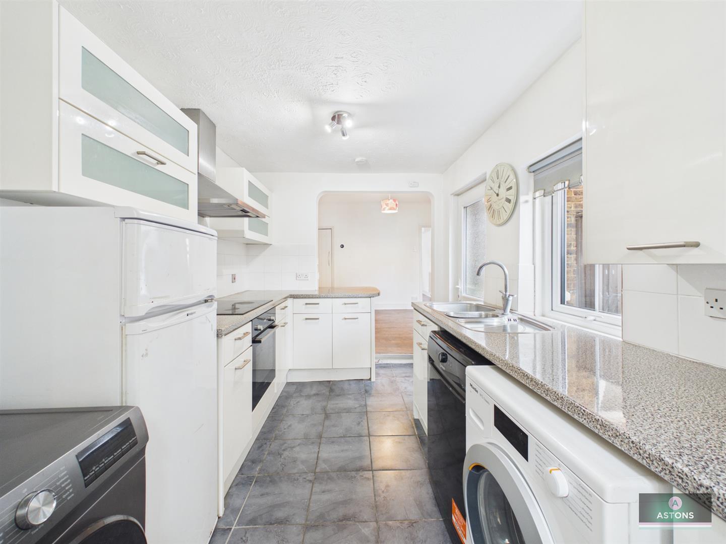 Hazelwick Road, Three Bridges, Crawley Image 9