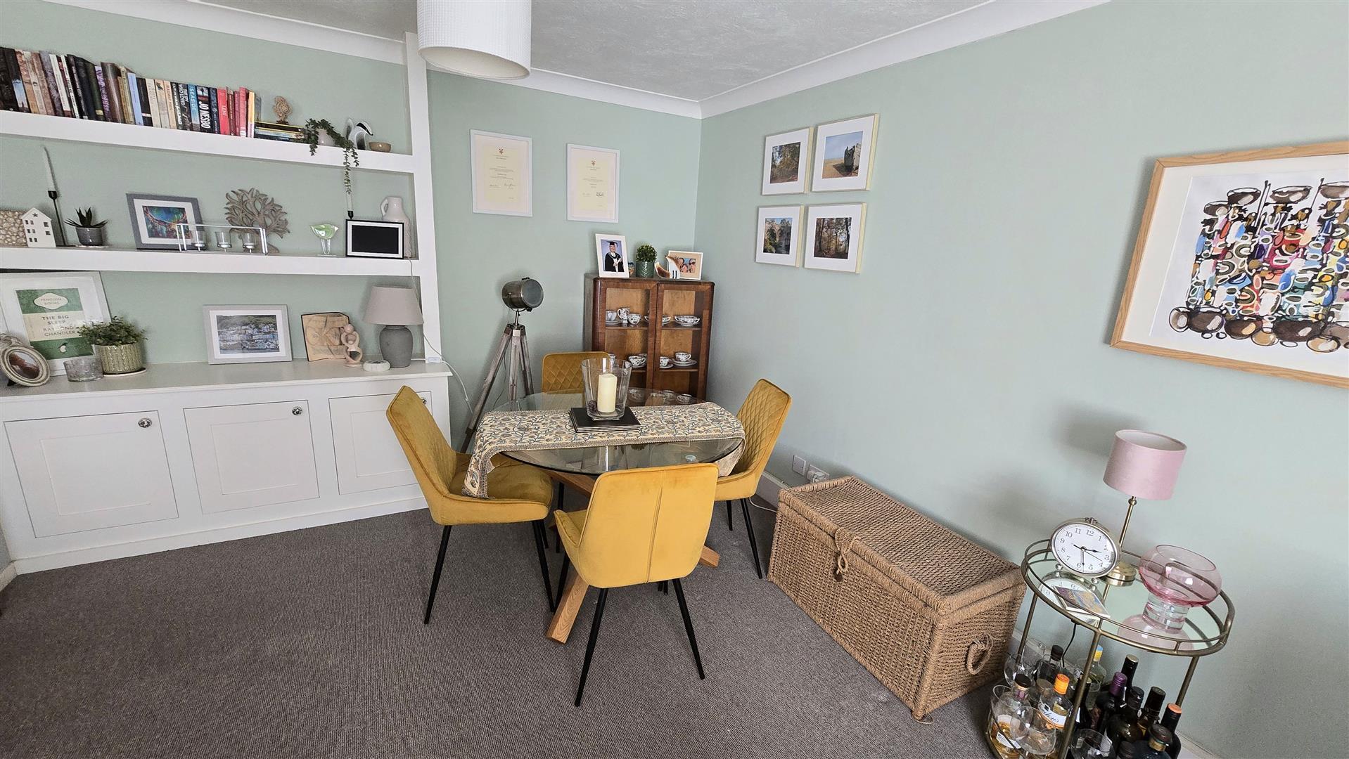Britten Close, Bewbush Image 13