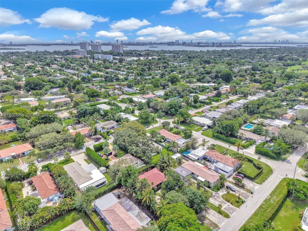 11102 NE 9th Ct, Biscayne Park, FL 33161