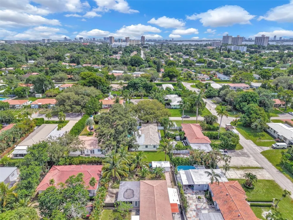 11102 NE 9th Ct, Biscayne Park, FL 33161