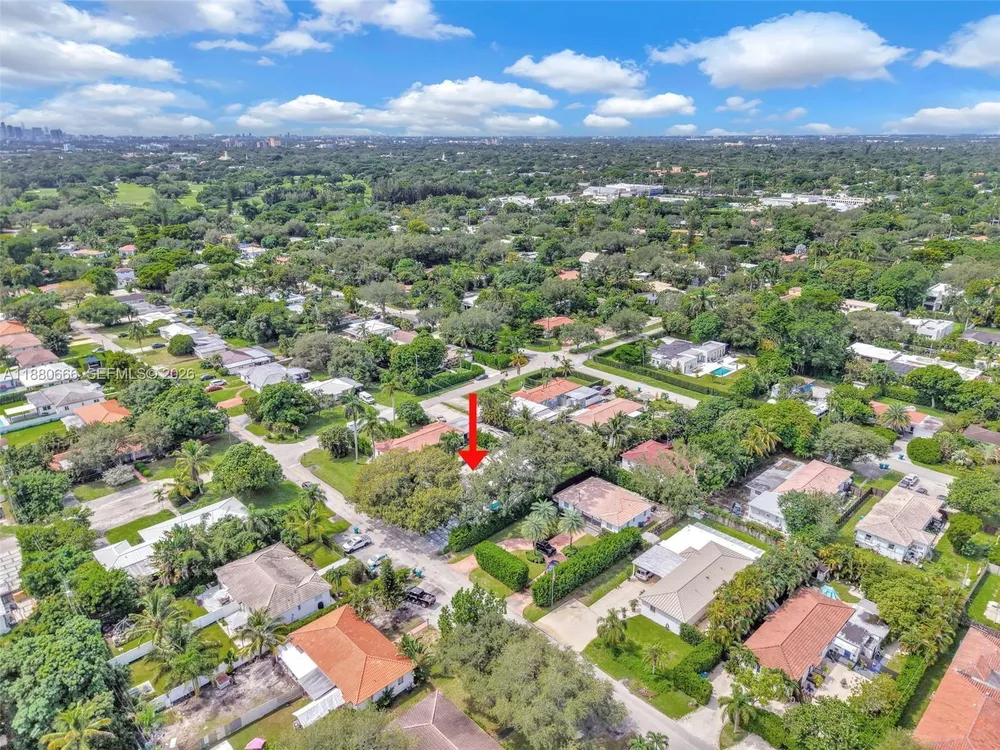 11102 NE 9th Ct, Biscayne Park, FL 33161