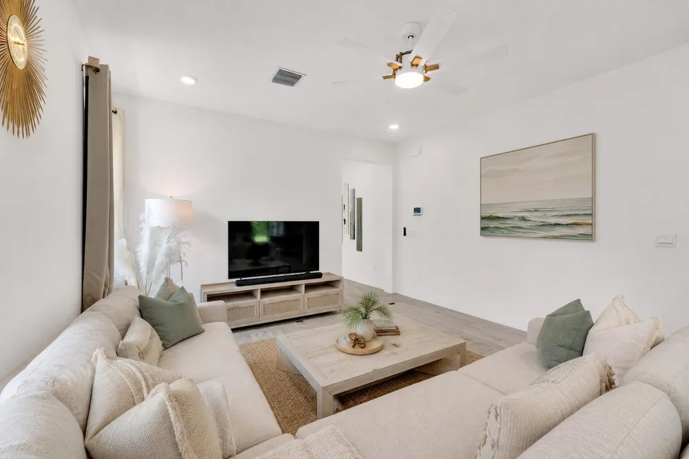 4506 Catalina Way, Greenacres, FL 33463