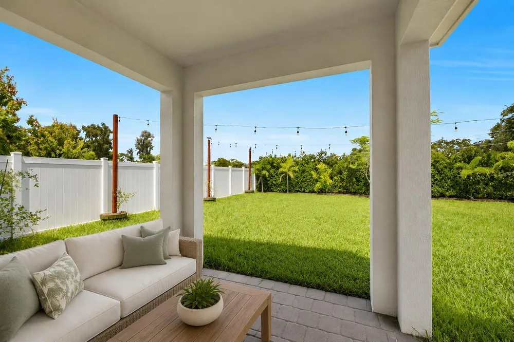 4506 Catalina Way, Greenacres, FL 33463
