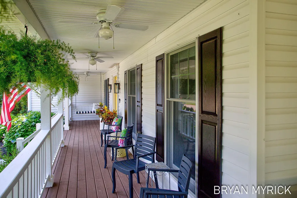 4612 Forest Ln, Holland, MI 49423