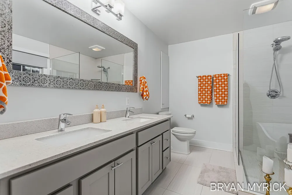4612 Forest Ln, Holland, MI 49423
