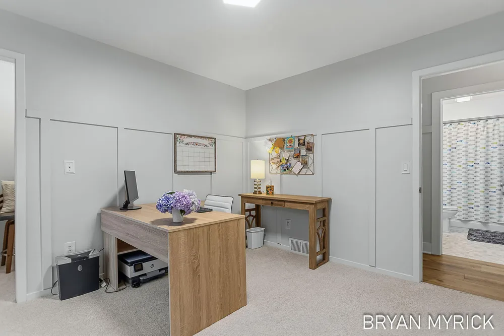 4612 Forest Ln, Holland, MI 49423