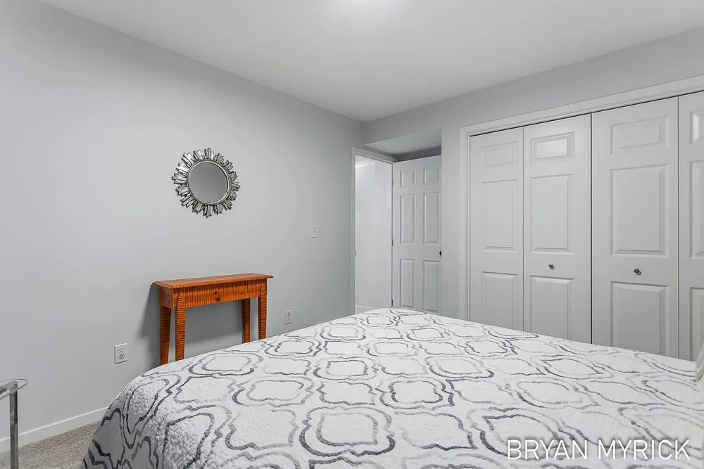 4612 Forest Ln, Holland, MI 49423