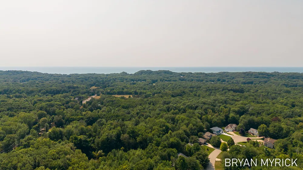 4612 Forest Ln, Holland, MI 49423