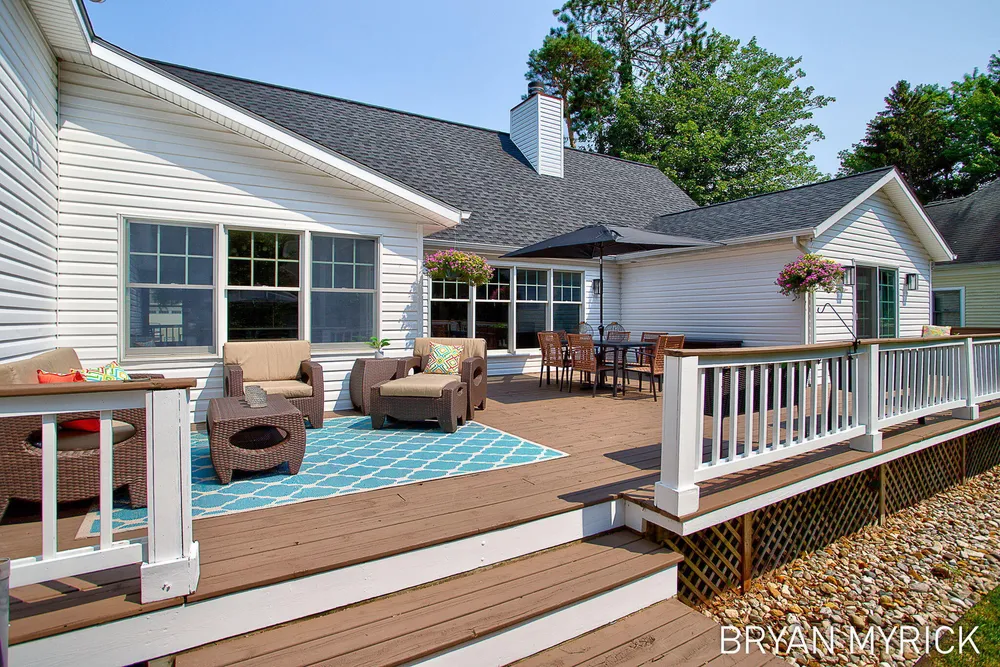 4612 Forest Ln, Holland, MI 49423
