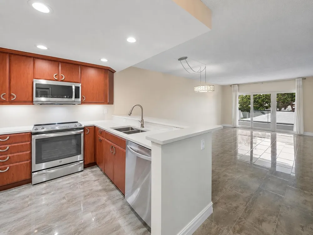 1500 S Ocean Blvd, Pompano Beach, FL 33062
