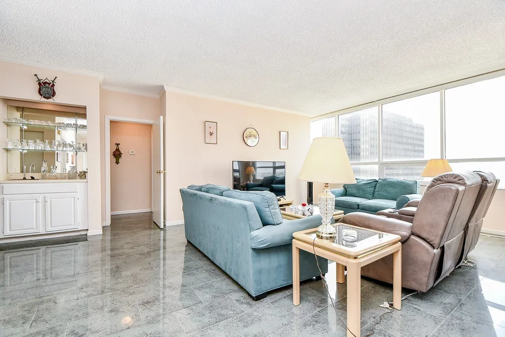 5150 Hidalgo St, Houston, TX 77056