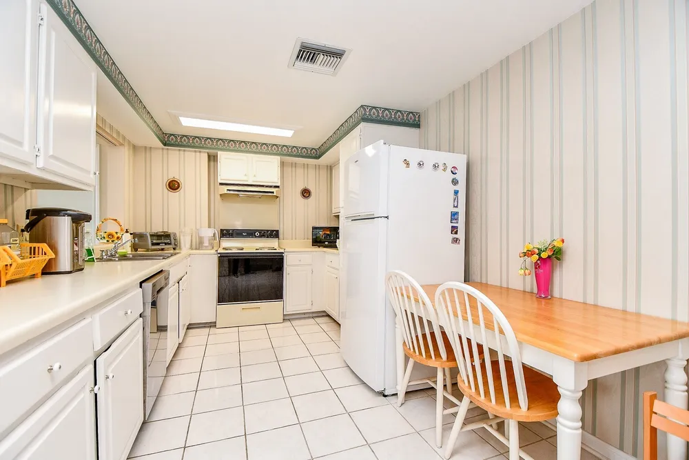 5150 Hidalgo St, Houston, TX 77056