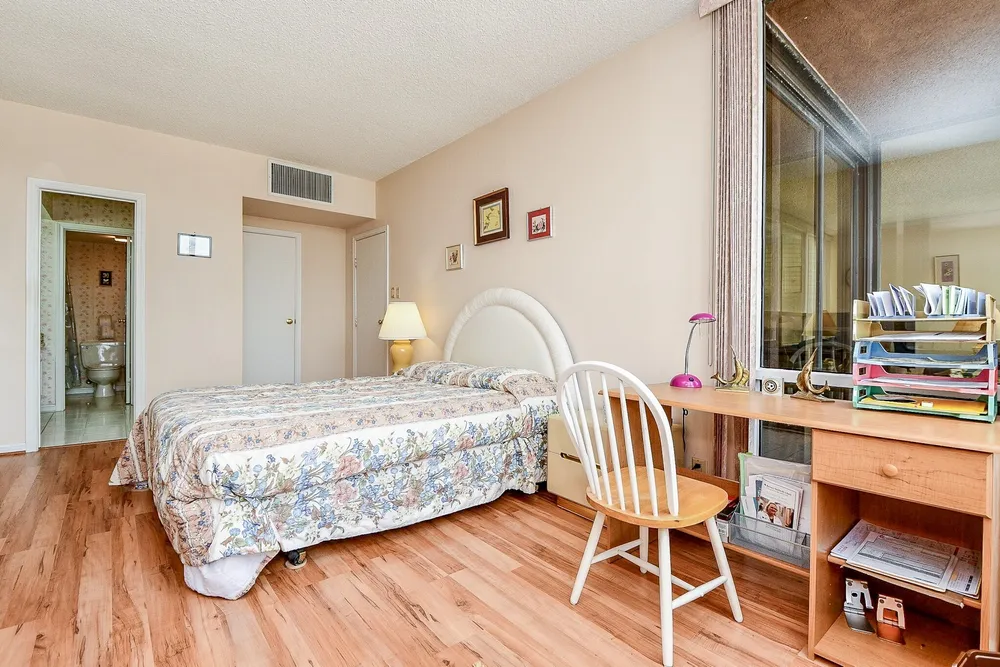 5150 Hidalgo St, Houston, TX 77056