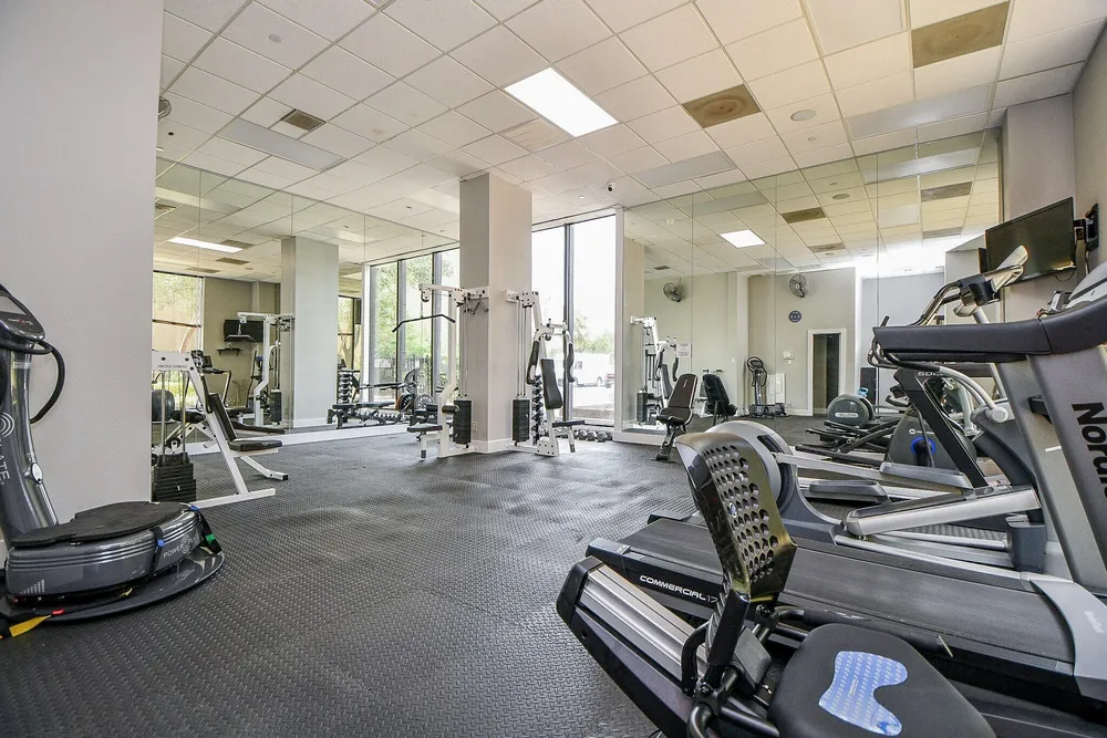 5150 Hidalgo St, Houston, TX 77056