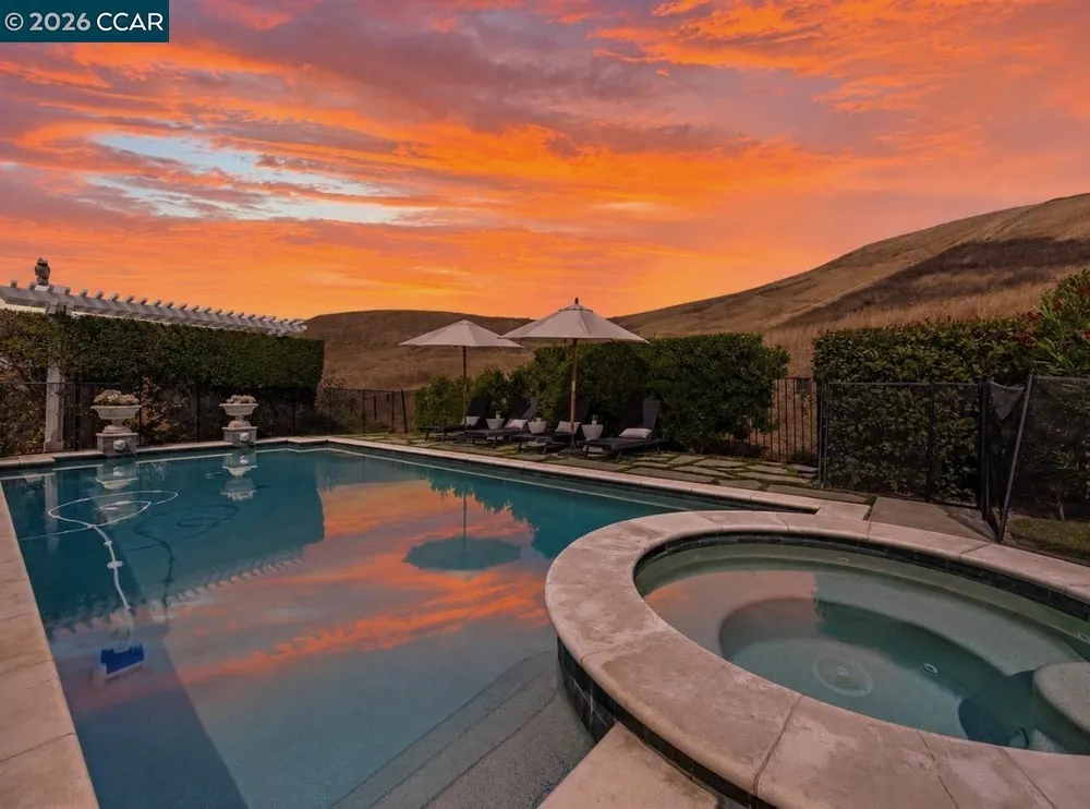 3911 Deer Trail Ln, Danville, CA 94506