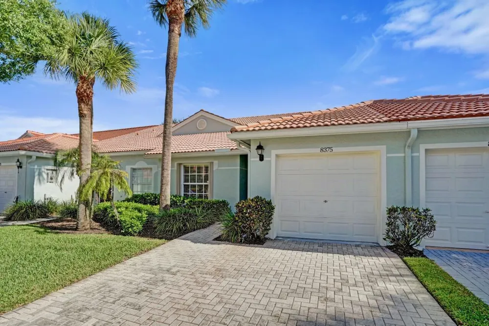 8375 Logia Circle, Boynton Beach, FL 33472