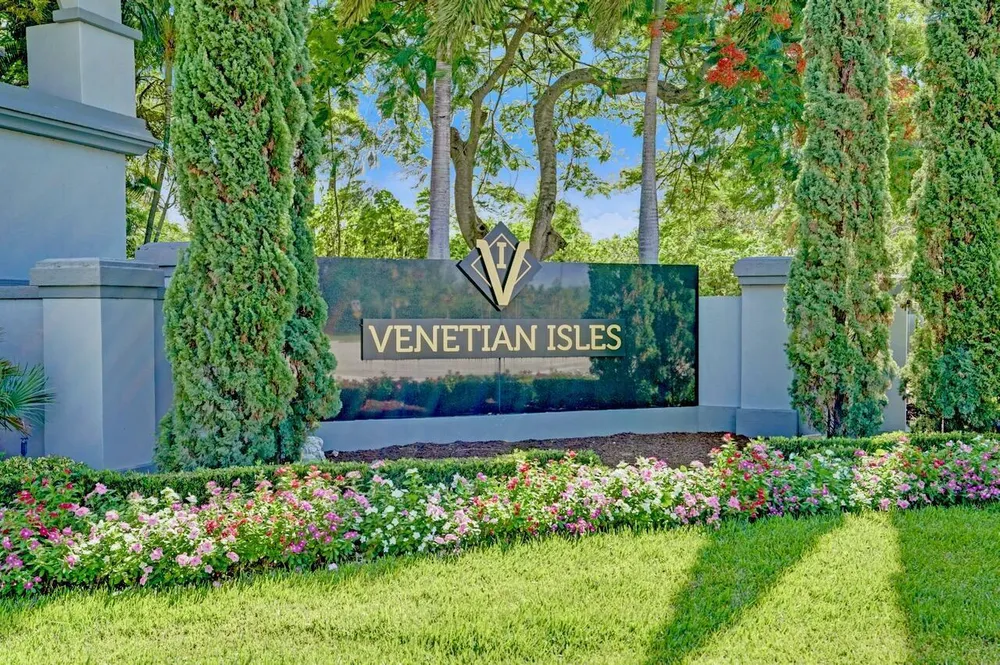 8375 Logia Circle, Boynton Beach, FL 33472