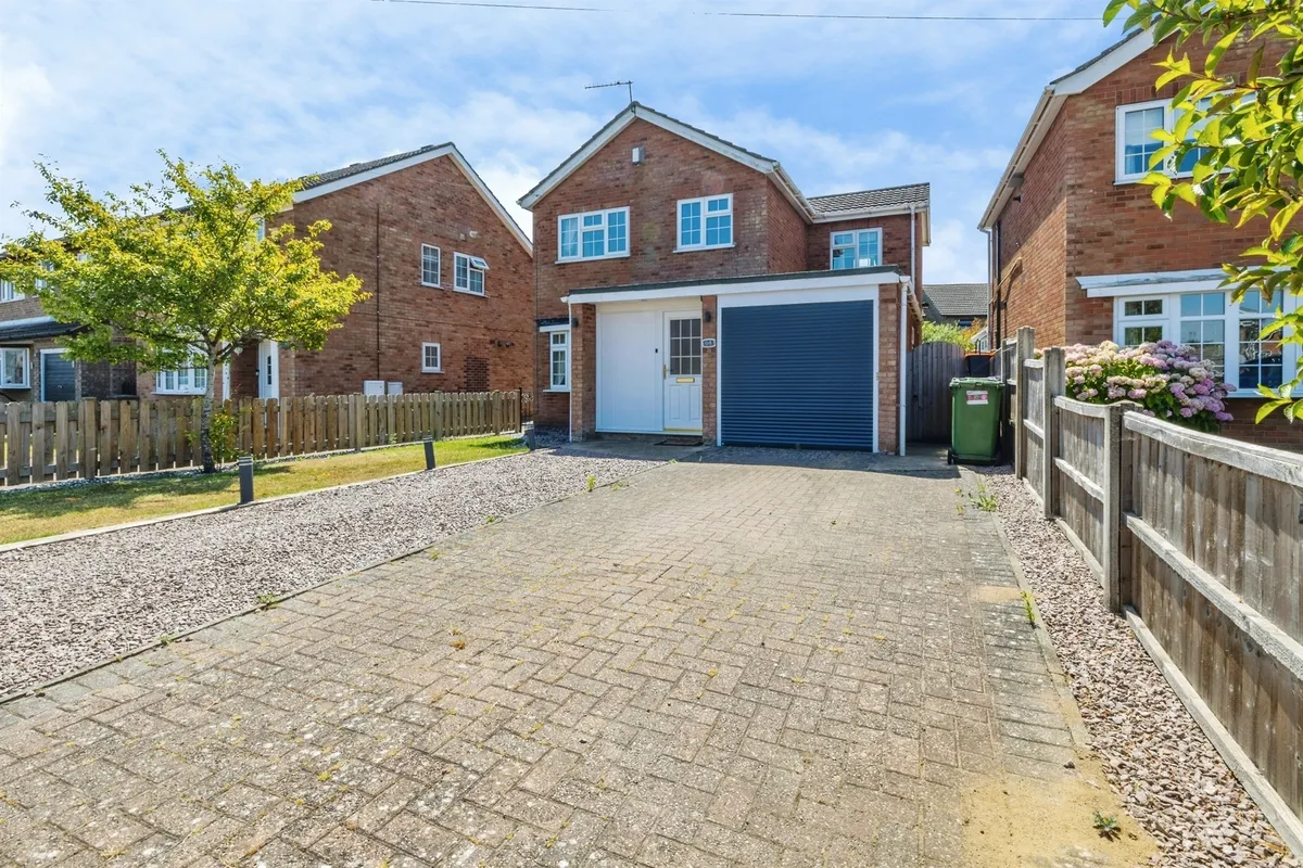 Rivehall Avenue, Welton, Lincoln