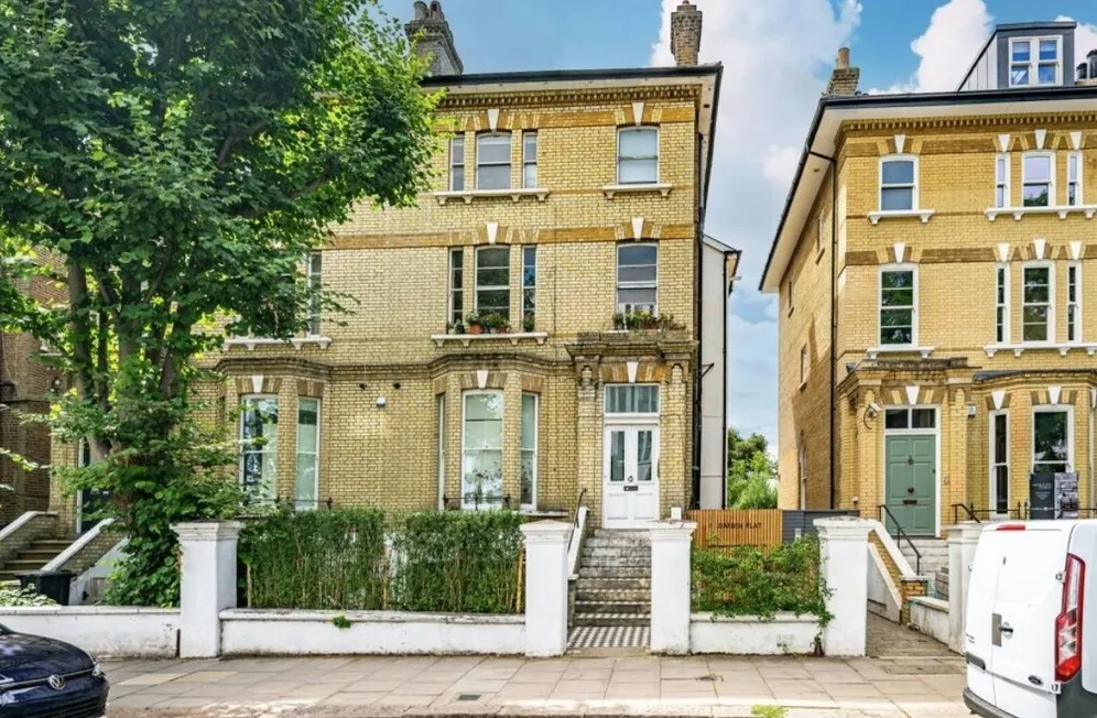 King Henrys Road London NW3 photo 4