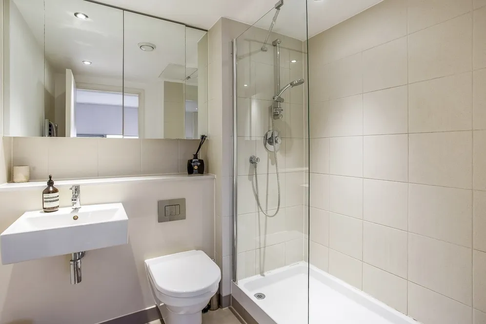 Landmark East Tower, E14 photo 9