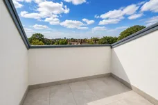 King Henrys Road London NW3 photo 13