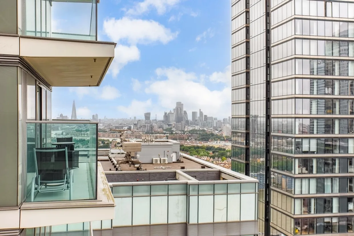 Landmark East Tower, E14 photo 12