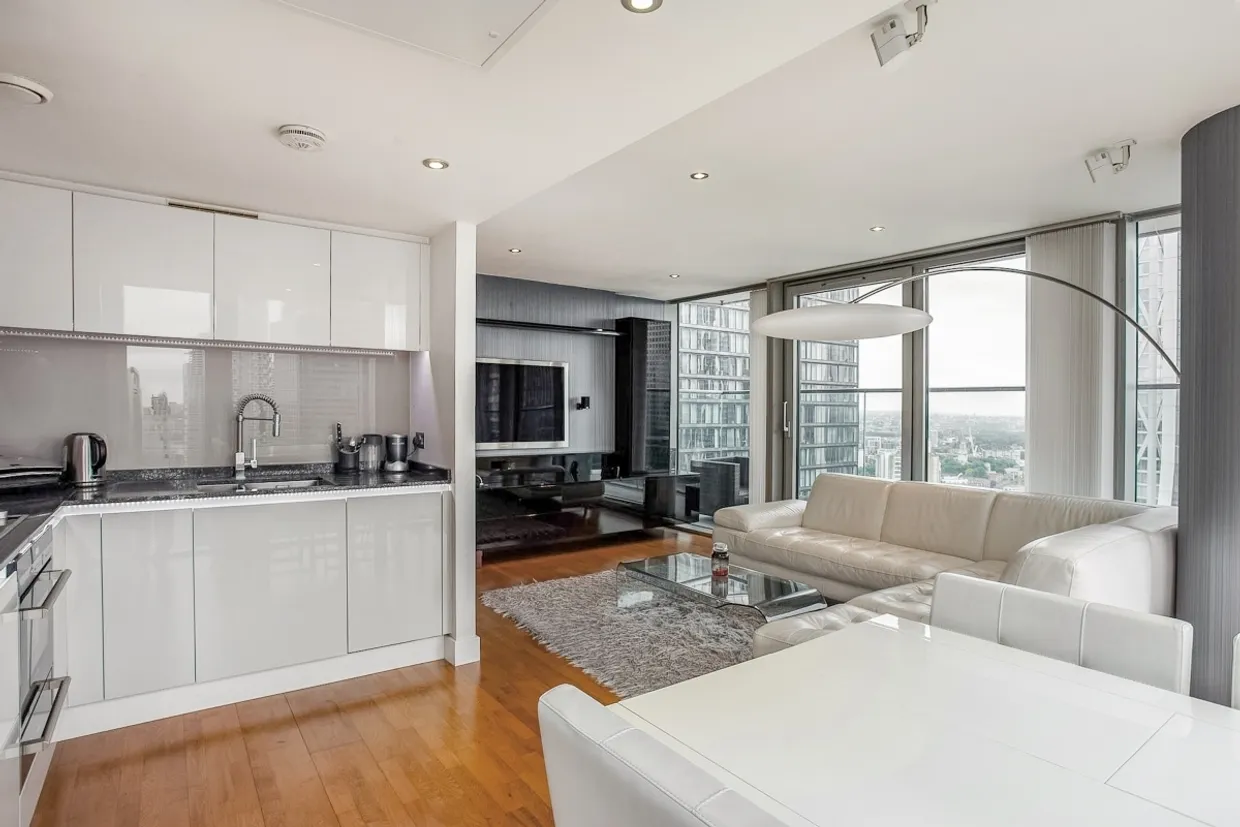 Landmark East Tower, E14 photo 13