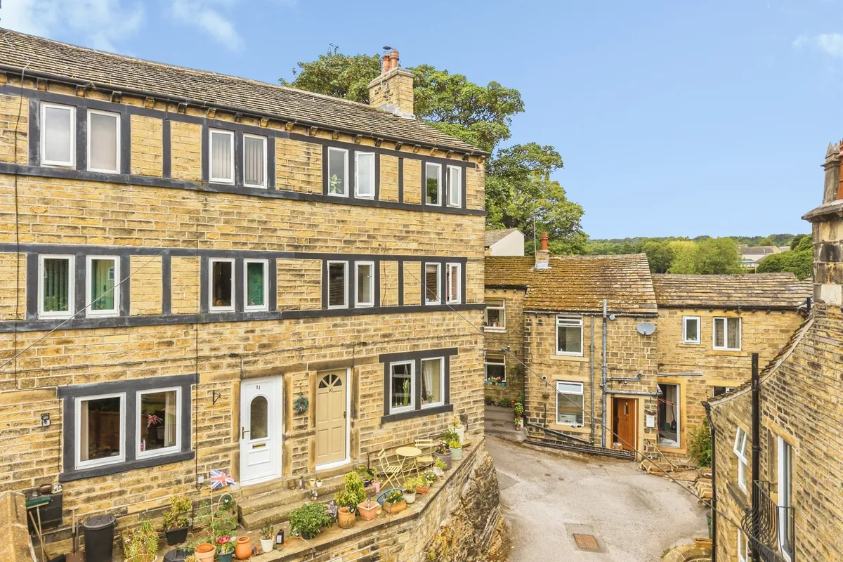 Well Hill, Honley, Holmfirth