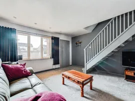 Percheron Close, Shaw, Swindon thumb 2