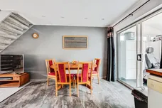 Percheron Close, Shaw, Swindon