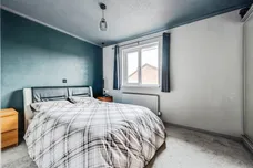 Percheron Close, Shaw, Swindon