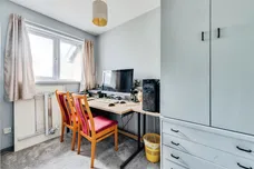 Percheron Close, Shaw, Swindon