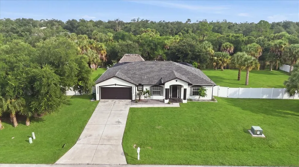 281 Pembroke Dr, Port Charlotte, FL 33954