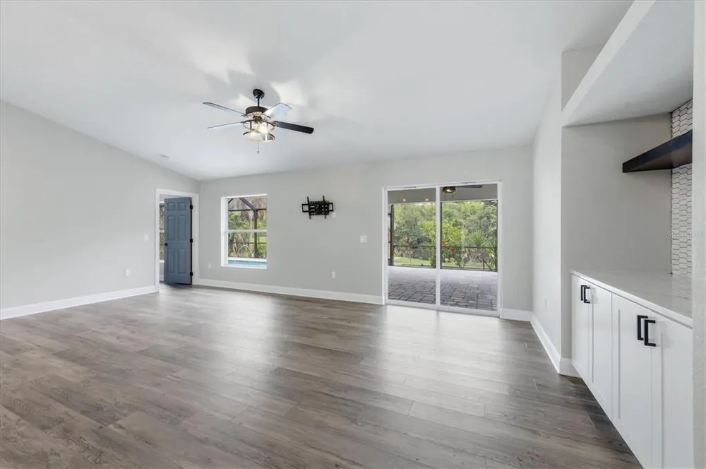 281 Pembroke Dr, Port Charlotte, FL 33954