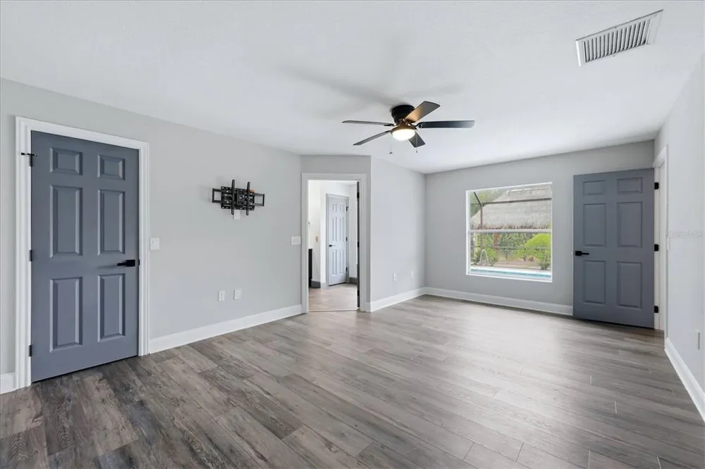 281 Pembroke Dr, Port Charlotte, FL 33954