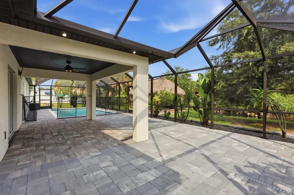 281 Pembroke Dr, Port Charlotte, FL 33954