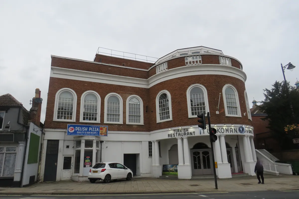 High Street, NEWMARKET