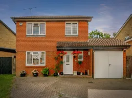 Ticehurst Close, Worth, Crawley photo