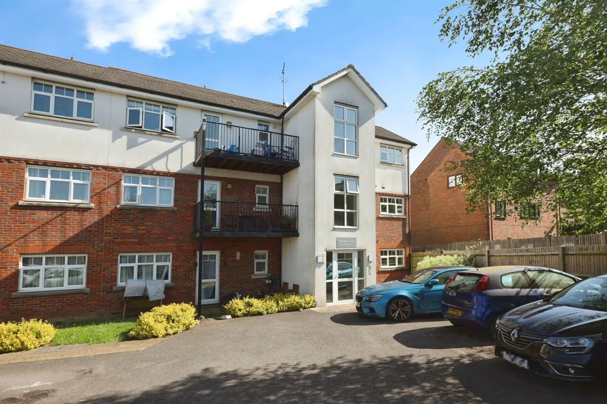 Hawkes Court, CHESHAM