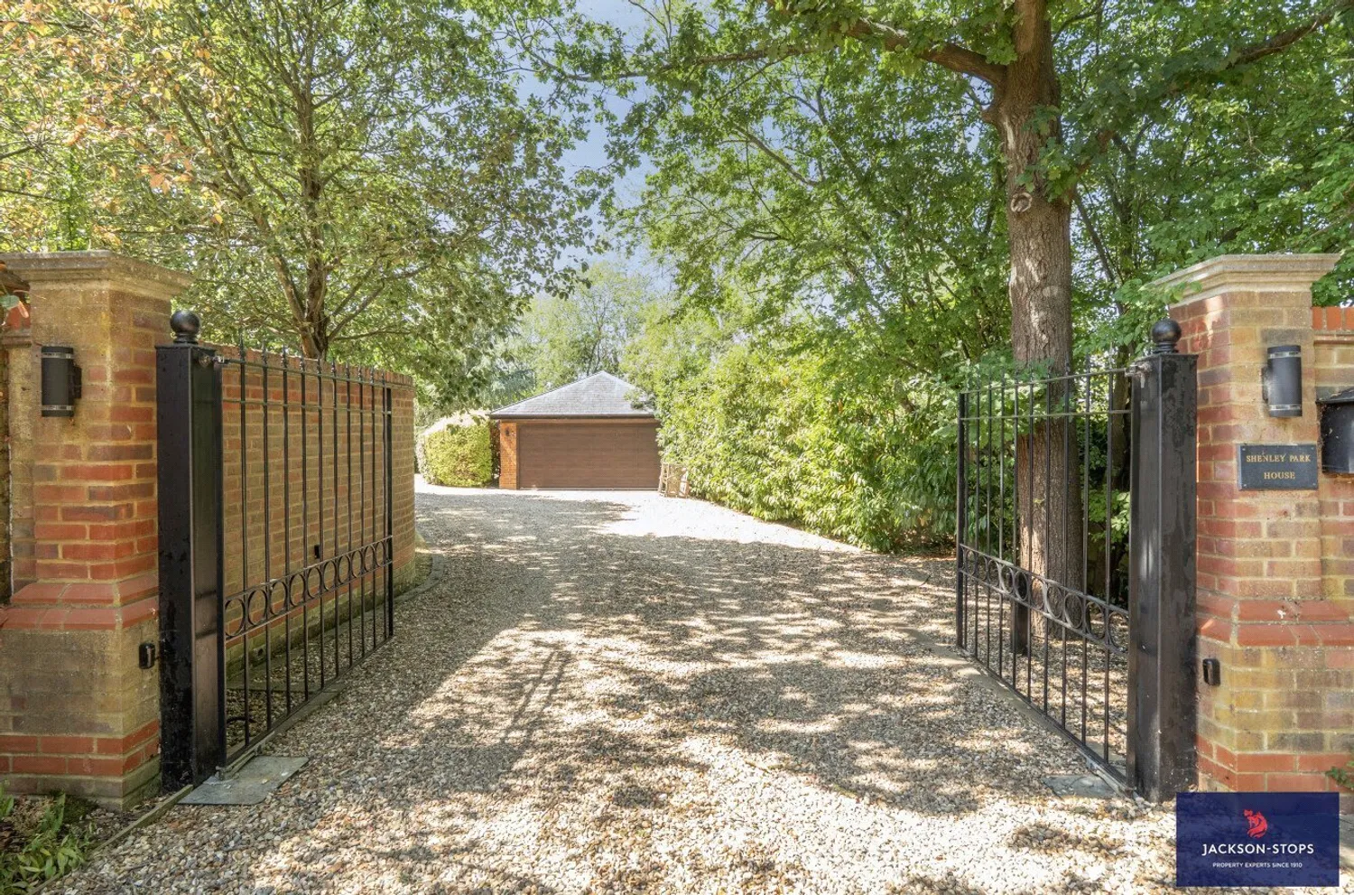 Shenley Park, Shenley Church End, MK5 photo 53