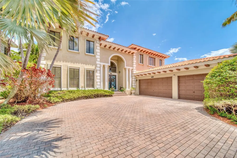 7601 SW 187th St, Cutler Bay, FL 33157
