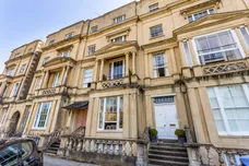 21 Lansdown Terrace Cheltenham GL50 photo 1
