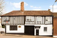 Holywell Hill St. Albans AL1 photo 1