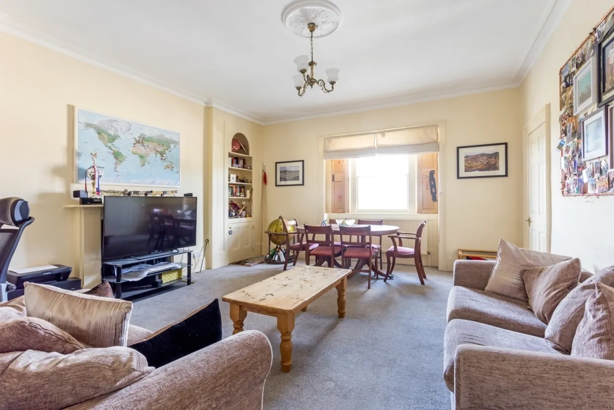 21 Lansdown Terrace Cheltenham GL50 photo 2